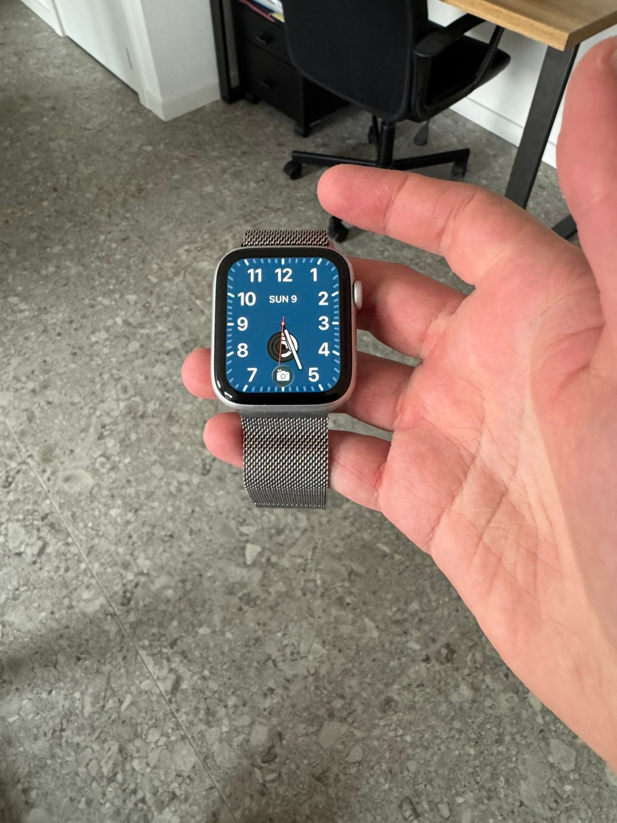 Apple Watch series 6 40mm - lichte krassen; werkt prima, Handtassen en Accessoires, Smartwatches, Ophalen of Verzenden, Zo goed als nieuw