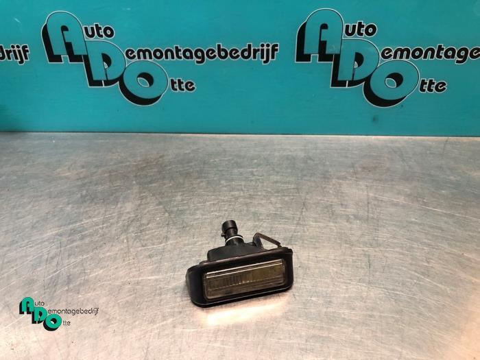 Eclairage immatriculation d'un Citroen Nemo (Nemo 08-), Autos : Pièces & Accessoires, Éclairage, Citroën, Utilisé, 3 mois de garantie