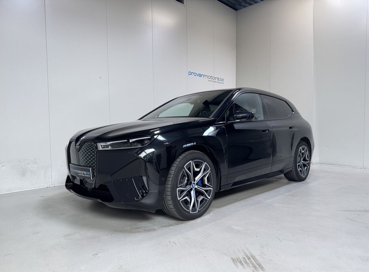 BMW IX 76.6 kwh xDrive50 - Pano - Harman/Kardon - SoH 94% -, Auto's, BMW, 388 kW, 0 kg, IX, Zwart