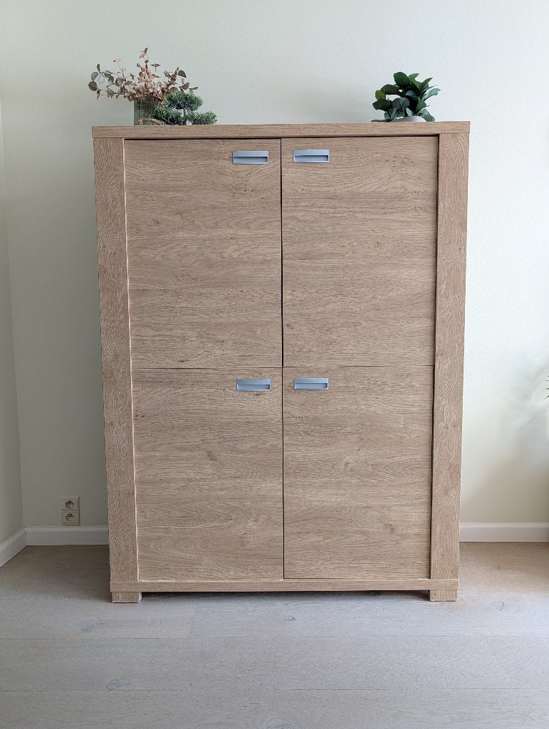 barkast in lichte eikenkleur, Huis en Inrichting, Kasten | Buffetkasten, Ophalen, 100 tot 150 cm, Zo goed als nieuw, 150 tot 200 cm