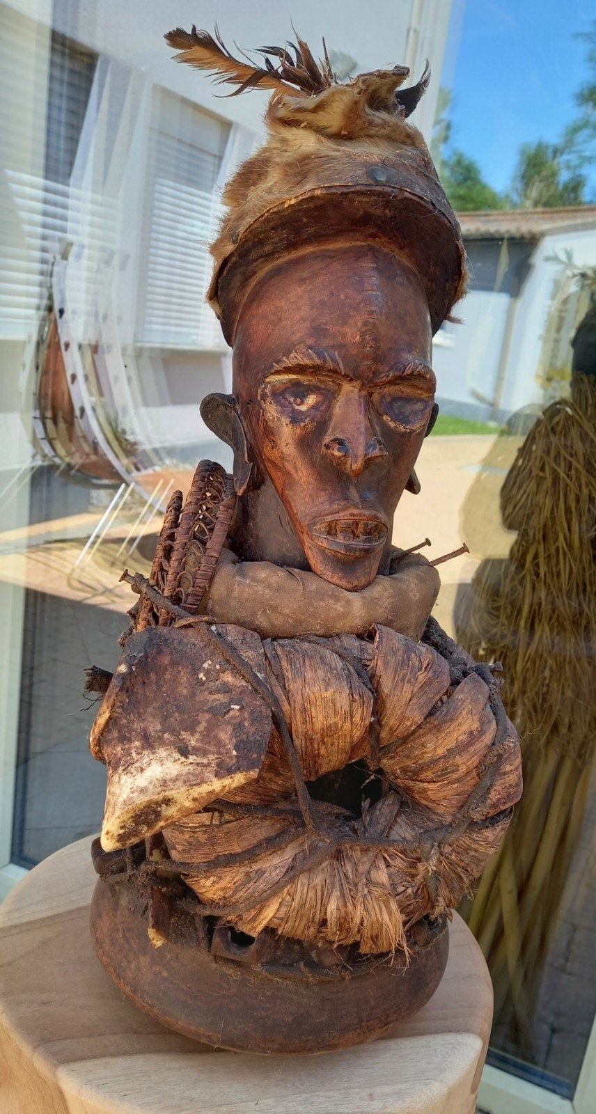 Uitzonderlijk Afrikaans NKISI beeld uit DR CONGO 46cm, Antiquités & Art, Enlèvement ou Envoi
