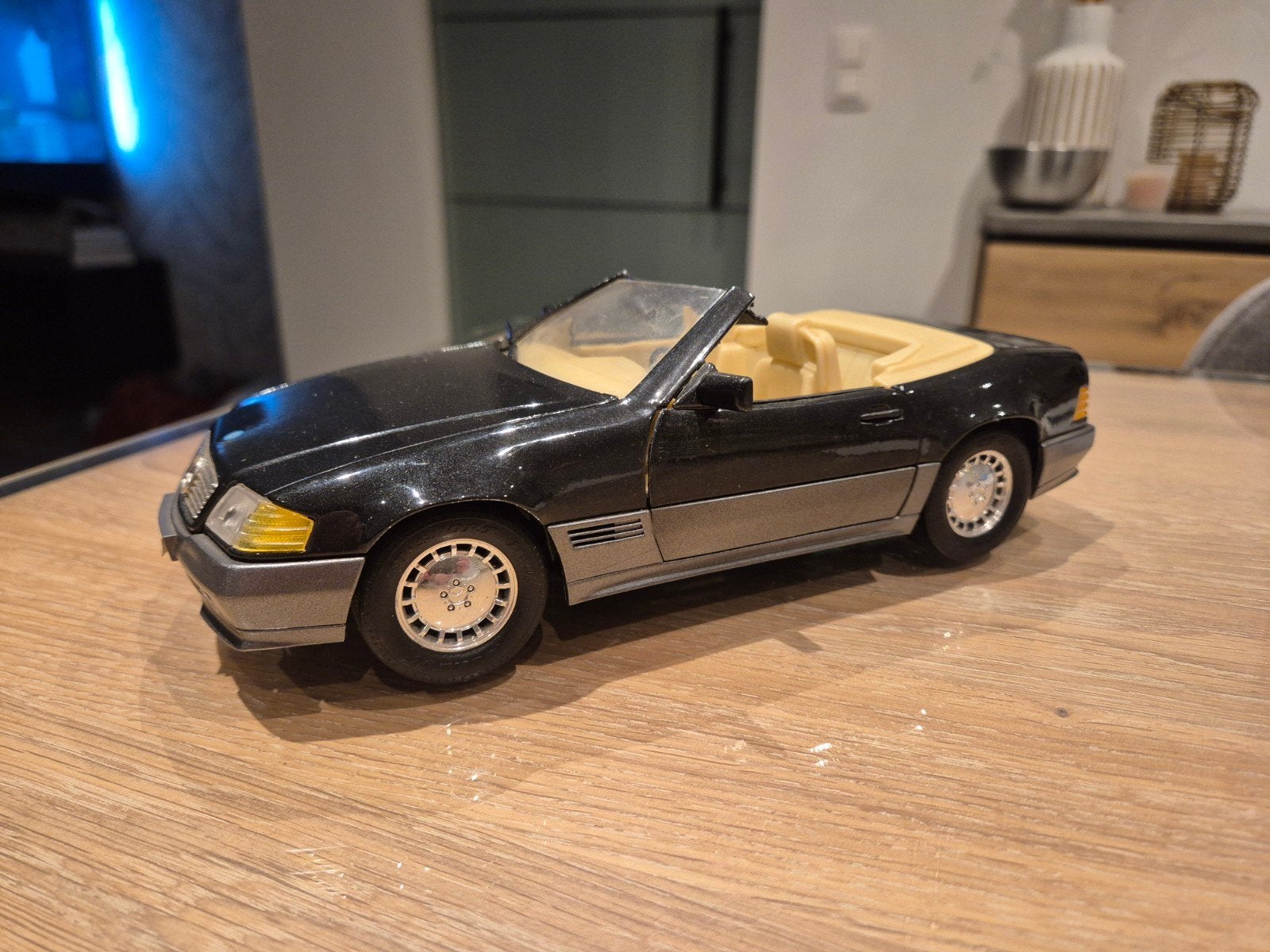 Mercedes-Benz SL R129 1/18, Hobby & Loisirs créatifs, Enlèvement ou Envoi