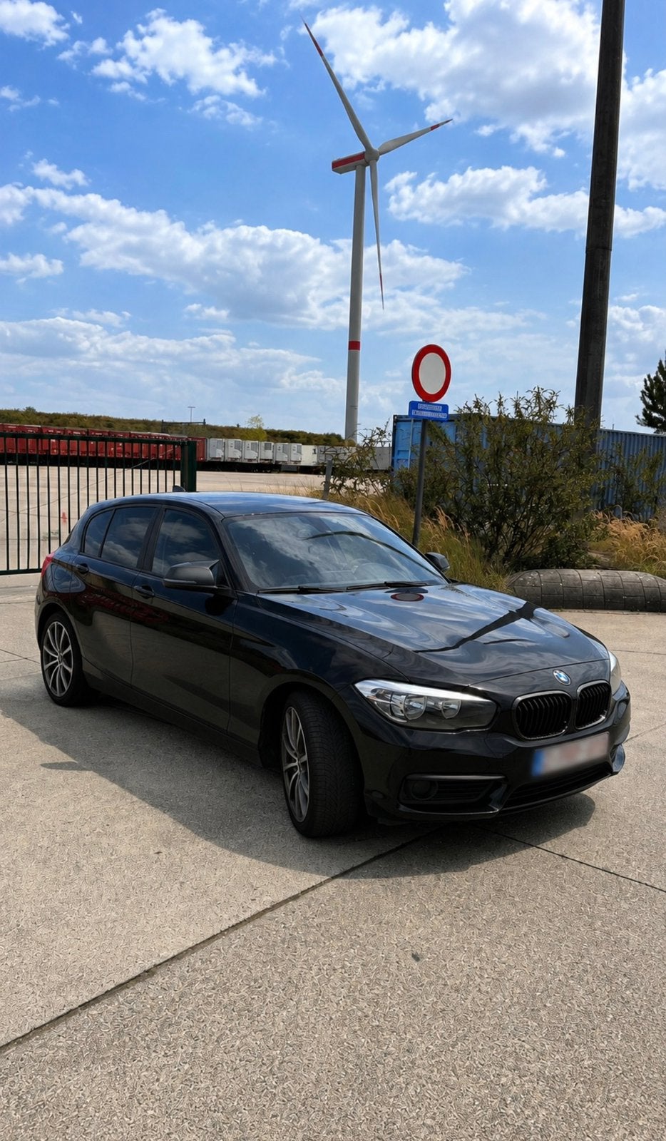 BMW 118i F20 2017, Auto's, BMW, 100 kW, Zwart, 5 deurs, Particulier