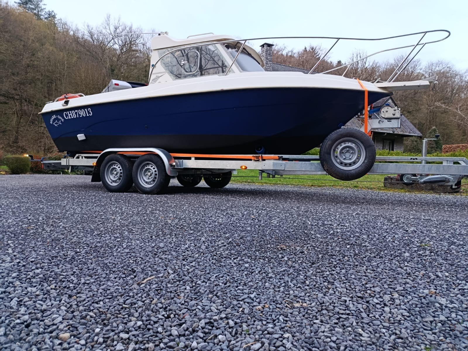 Bateau insurmersible Ultramar 600 WE-Volvo D2 -Z Drive, Diesel, Remorque