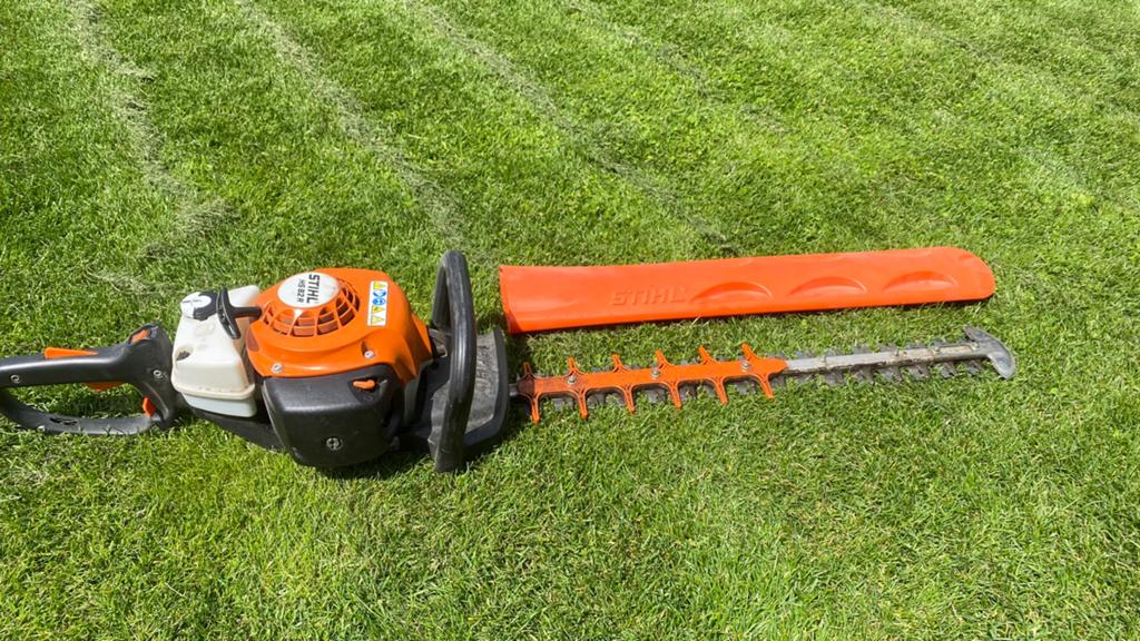 Stihl HS 82R, Enlèvement, Utilisé, Essence