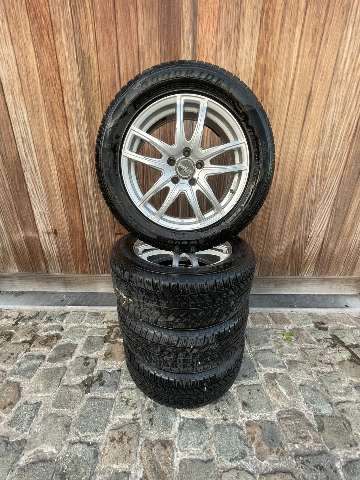 Proline Velgenset (Volkswagen) 17 inch M+S banden, Ophalen, 17 inch, Band(en)