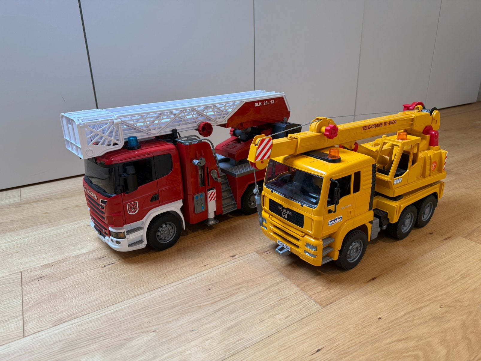 Bruder brandweer & kraan, Ophalen of Verzenden, Gebruikt