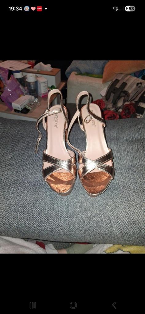 Hakken maat 40, Kleding | Dames, Schoenen, Ophalen, Overige kleuren, Schoenen met hoge hakken, Gedragen