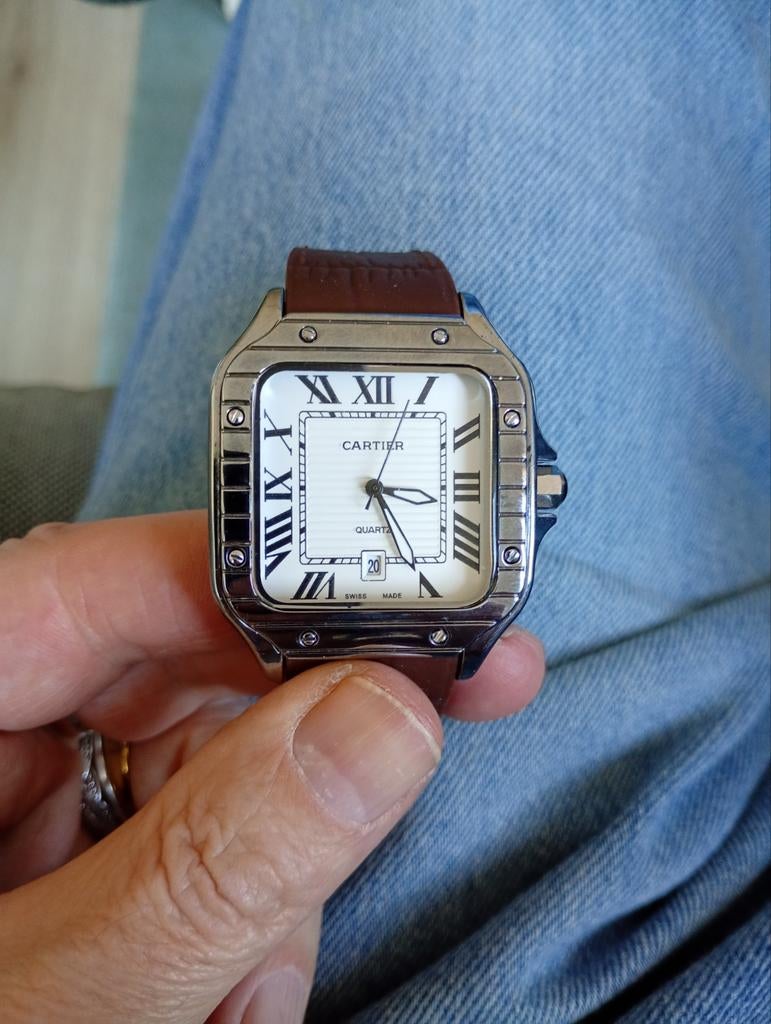 Joli bracelet de montre en cuir Cartier 39 mm pour femme, Montre-bracelet, Autres marques, Enlèvement ou Envoi, Cuir