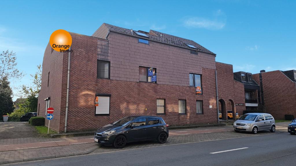 Gelijkvloers appt met autostaanplaats en kelderberging., Maasmechelen, 1 pièces, Jusqu'à 200 m², Appartement