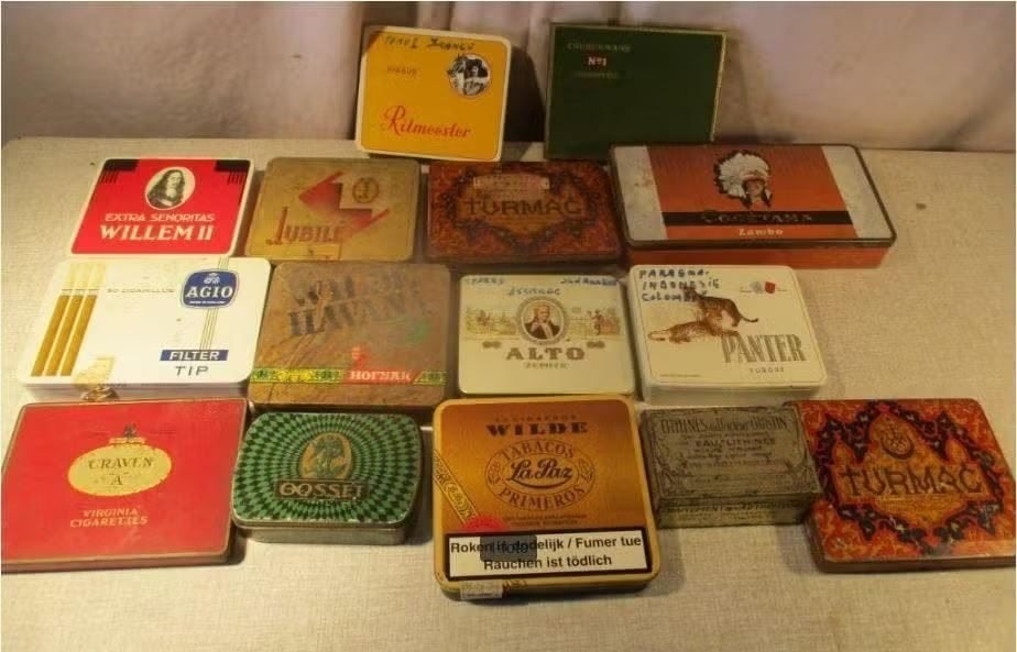 Magnifique lot de vieilles boîtes à cigares en étain, Collections, Articles de fumeurs, Briquets & Boîtes d'allumettes, Enlèvement ou Envoi