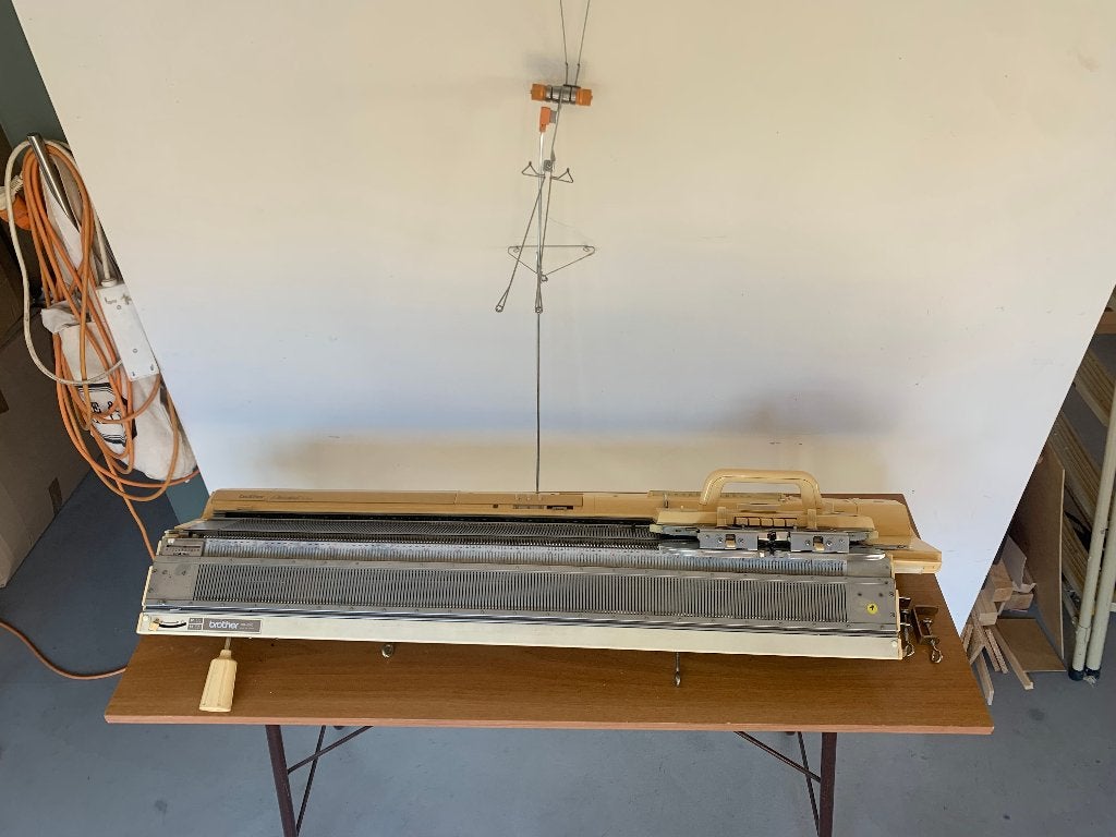 Machine à tricoter brother electroknit KH910 + KR850, Hobby & Loisirs créatifs, Enlèvement, Utilisé, Tricot, Machine