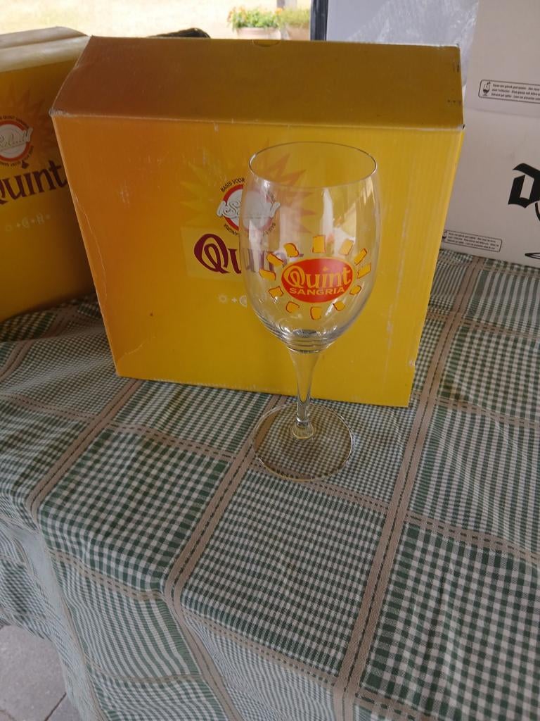 Sangria quint glazen, Ophalen of Verzenden