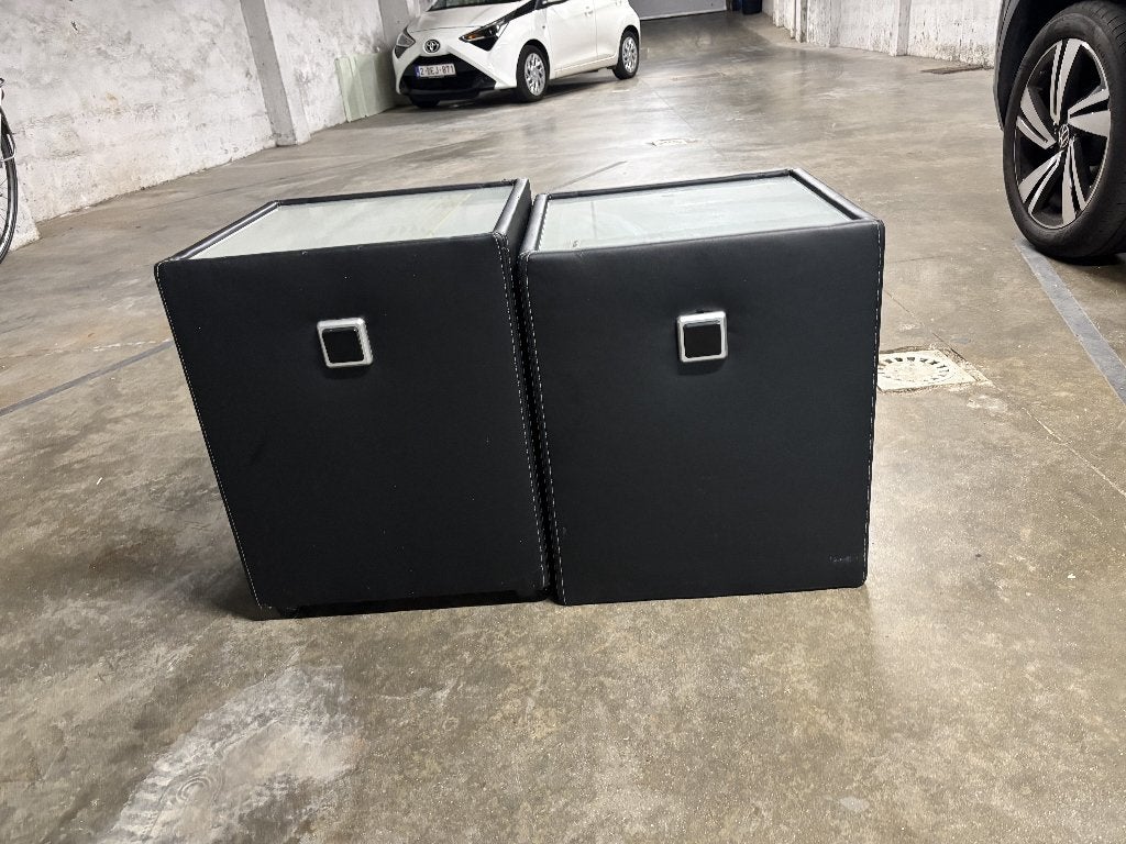 2 tables de chevet noires, Moins de 55 cm, Comme neuf, Enlèvement, Moins de 45 cm
