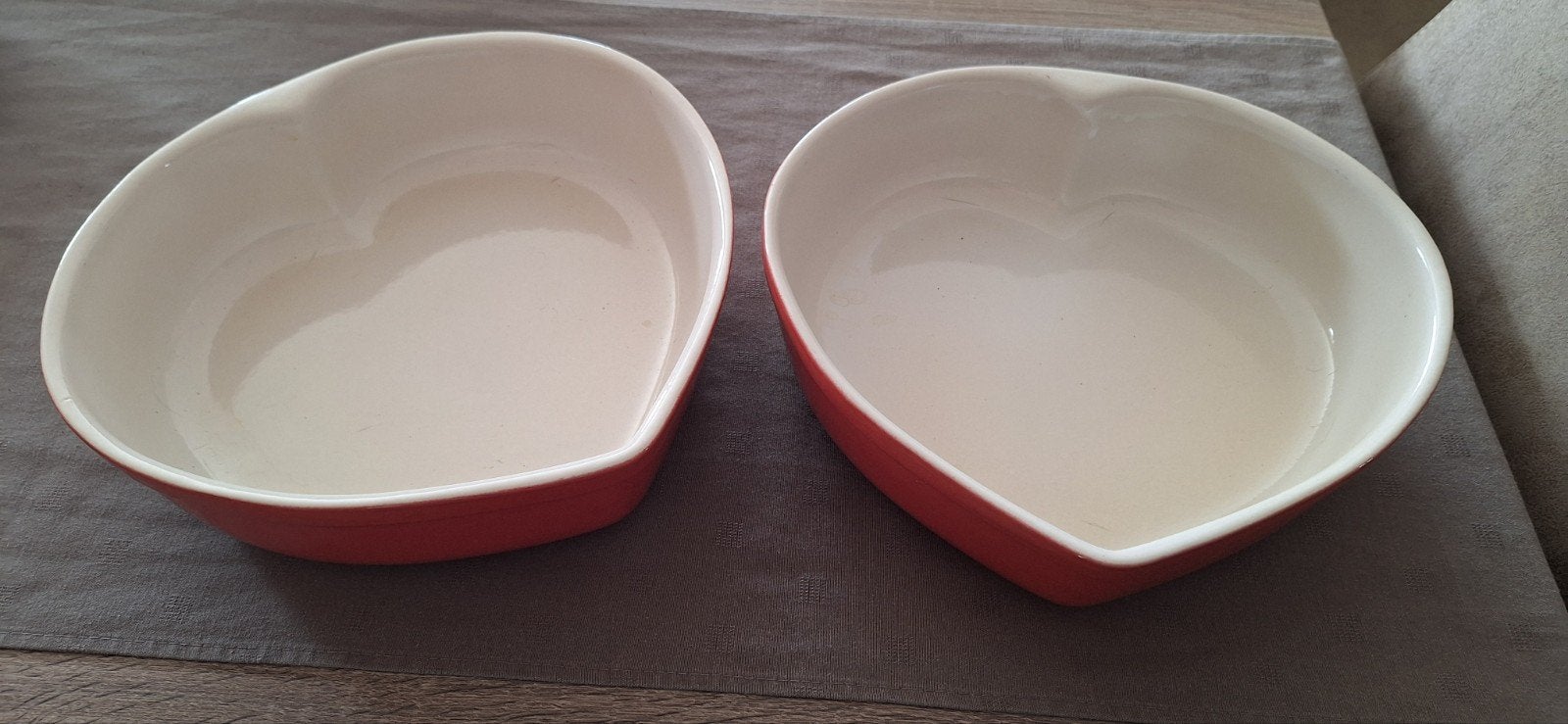 2 hartvormige ovenschalen, Enlèvement