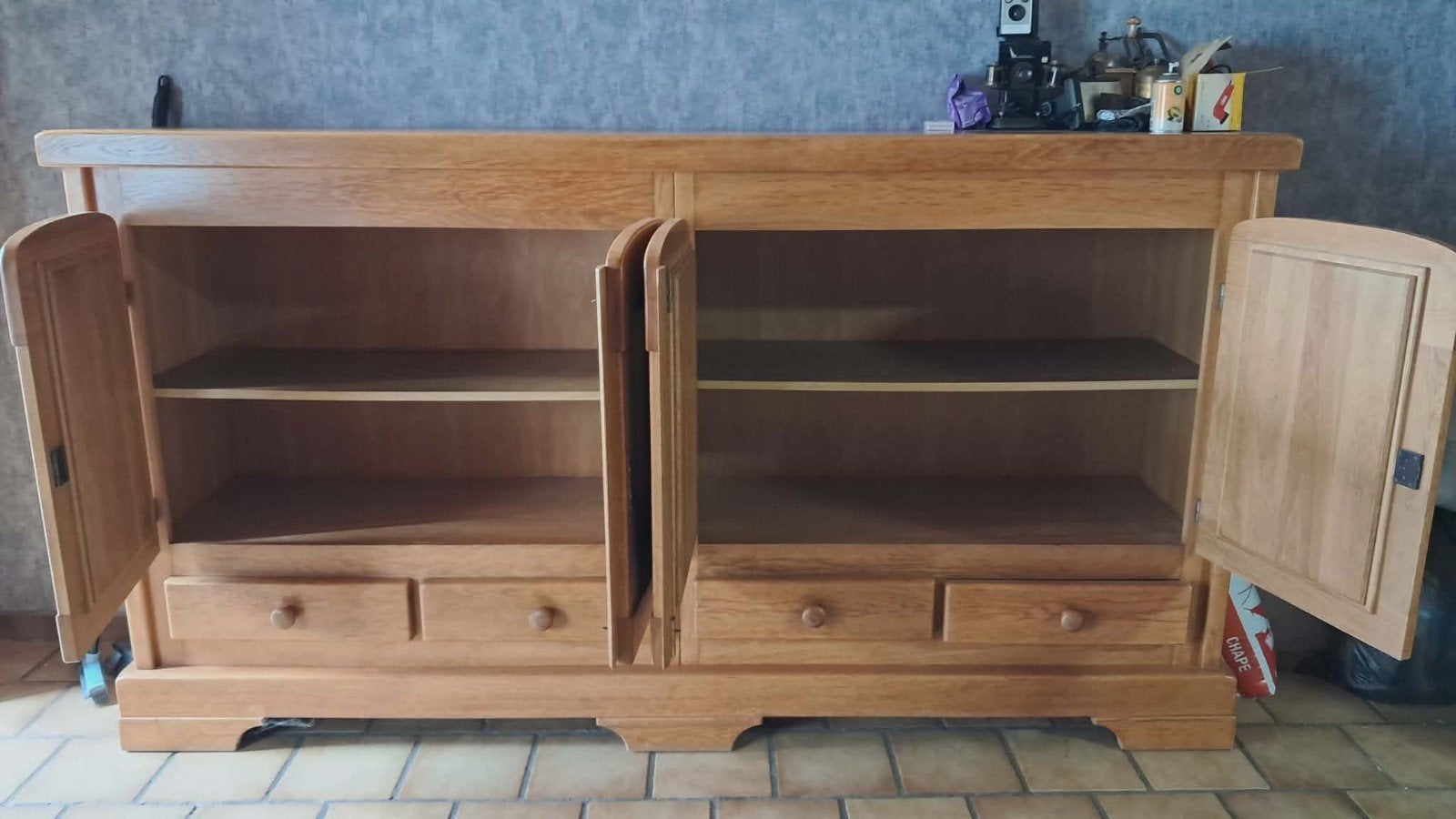 Meuble en bois massif, Enlèvement