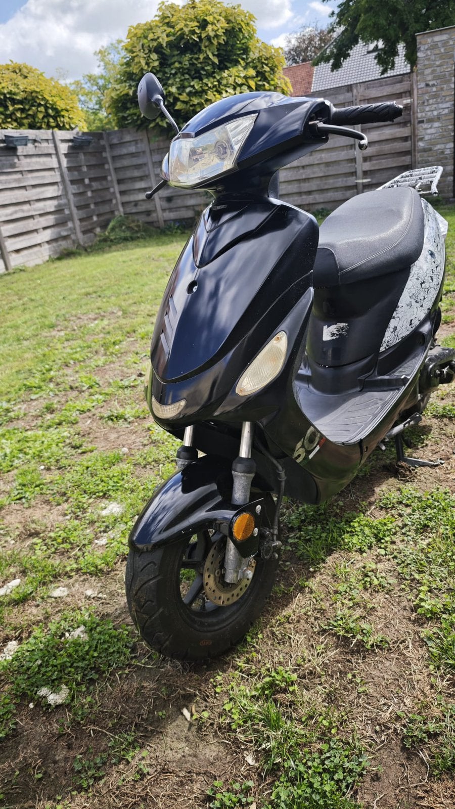Scooter te koop, Fietsen en Brommers, Ophalen, Zo goed als nieuw