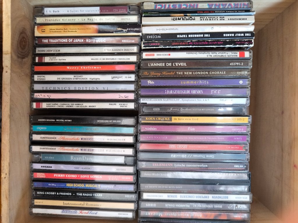 cd LOT GIGANTESQUE, Enlèvement, Utilisé, Coffret