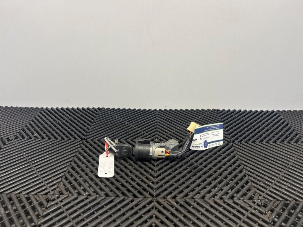 CONTACTSLOT + SLEUTEL Toyota Aygo (B10) (|N0502200|), Gebruikt, Kundenbetreuung@toyota.de, Toyota, Toyota-Allee 2
50858  Köln, DE