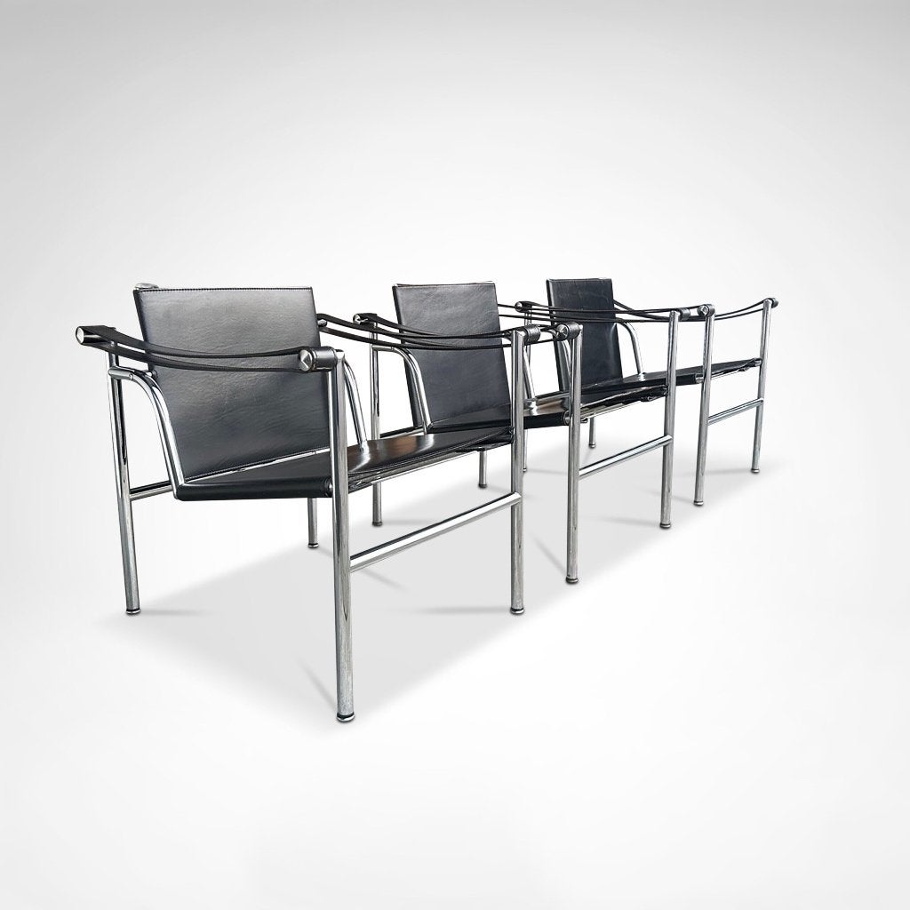 LC1 fauteuils | Le Corbusier | Cassina 1980s | zwart leer, Huis en Inrichting, Ophalen, Gebruikt, Drie, Zwart