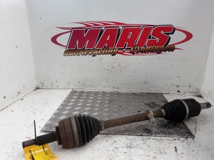 Arbre de transmission avant gauche d'un Renault Megane, -, Renault, -, 3 mois de garantie