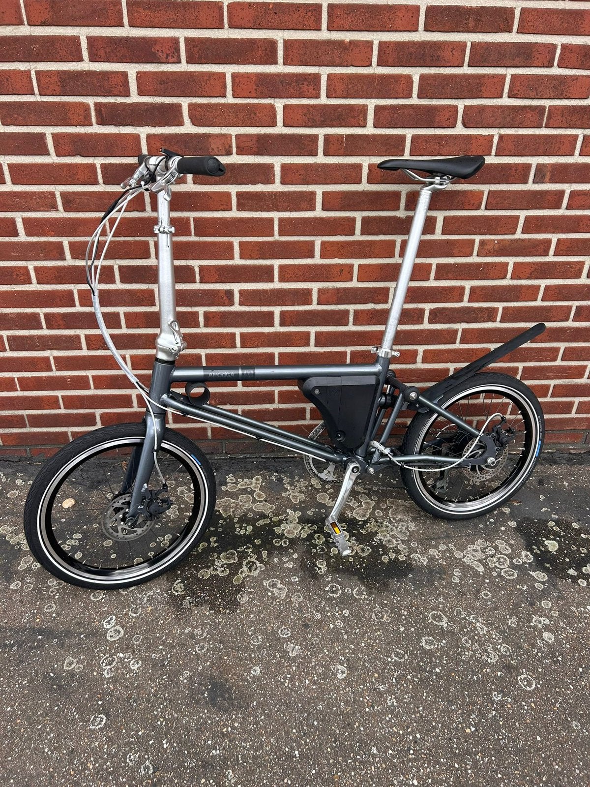 Ahooga vouwfiets, Fietsen en Brommers, Fietsen | Vouwfietsen, Versnellingen, Zo goed als nieuw, Totaal opvouwbaar, Schijfrem