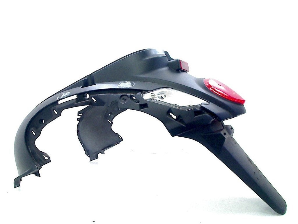 QUEUE DE CARENAGE Sym Fiddle 4 50 4T E5 2021-2024, P.J. Troelstraweg 8 8
3144 CX  MAASSLUIS, NL, Info@cama-motorparts.nl, Utilisé