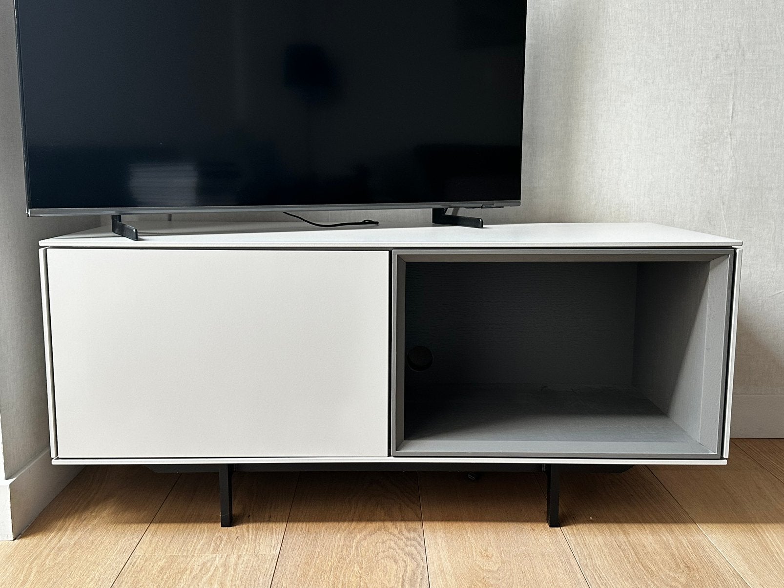 TV-meubel - Belgisch design - Saunaco Nyro, Chêne, 25 à 50 cm, Moins de 100 cm, Comme neuf