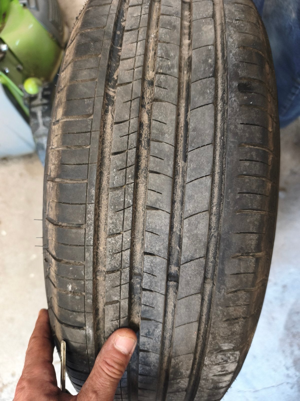 4 pneus monté sur jante acier 205/60R16 Peugeot 407, Autos : Pièces & Accessoires, Enlèvement, Nissan
