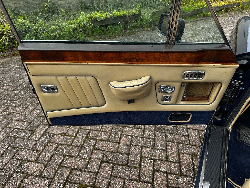 Rolls-Royce Corniche 6.8 Cabriolet, Autos, Cuir, Achat, 6750 cm³, Beige