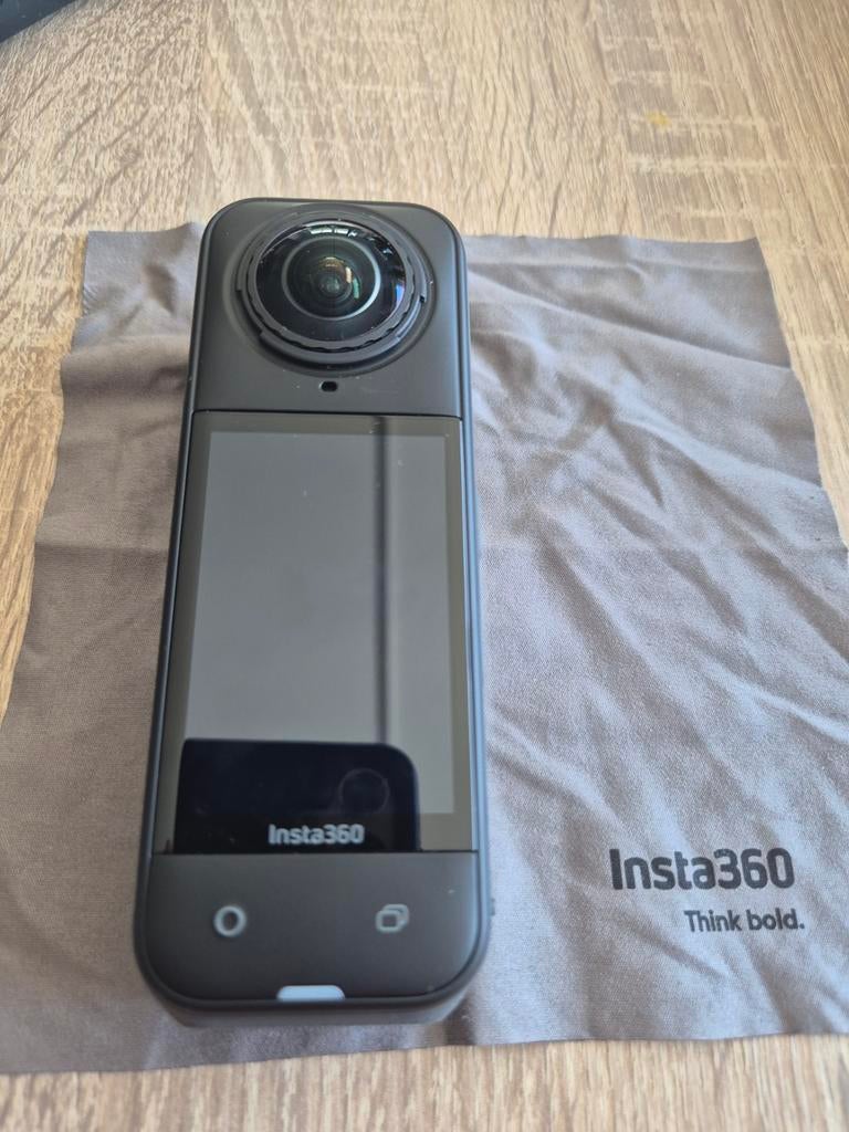 Insta360 X5, Ophalen, Overige merken