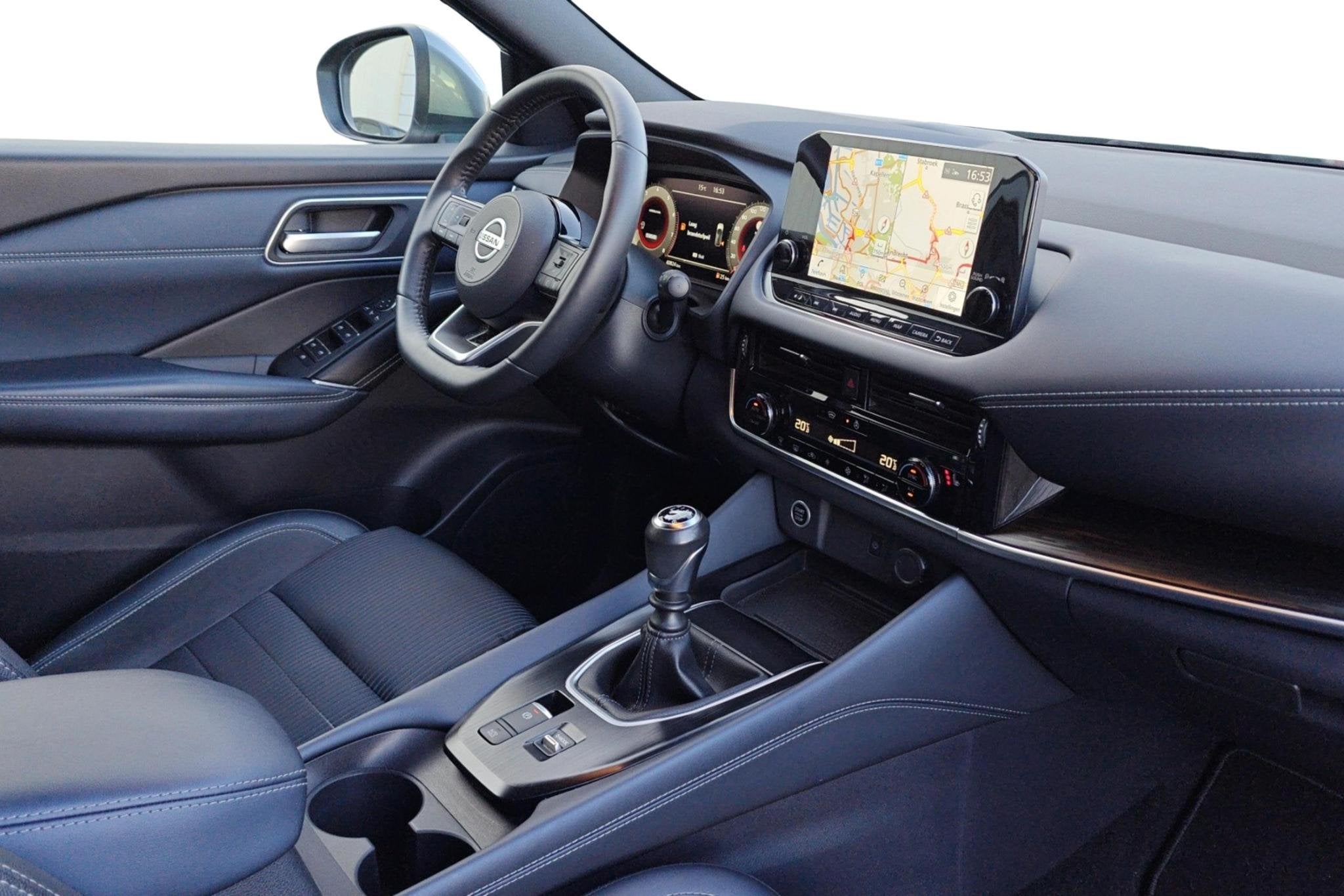 Nissan Qashqai MHEV Tekna + Design Pack + Cold Pack - 2 ans, 144 g/km, Argent ou Gris, Achat, 700 kg