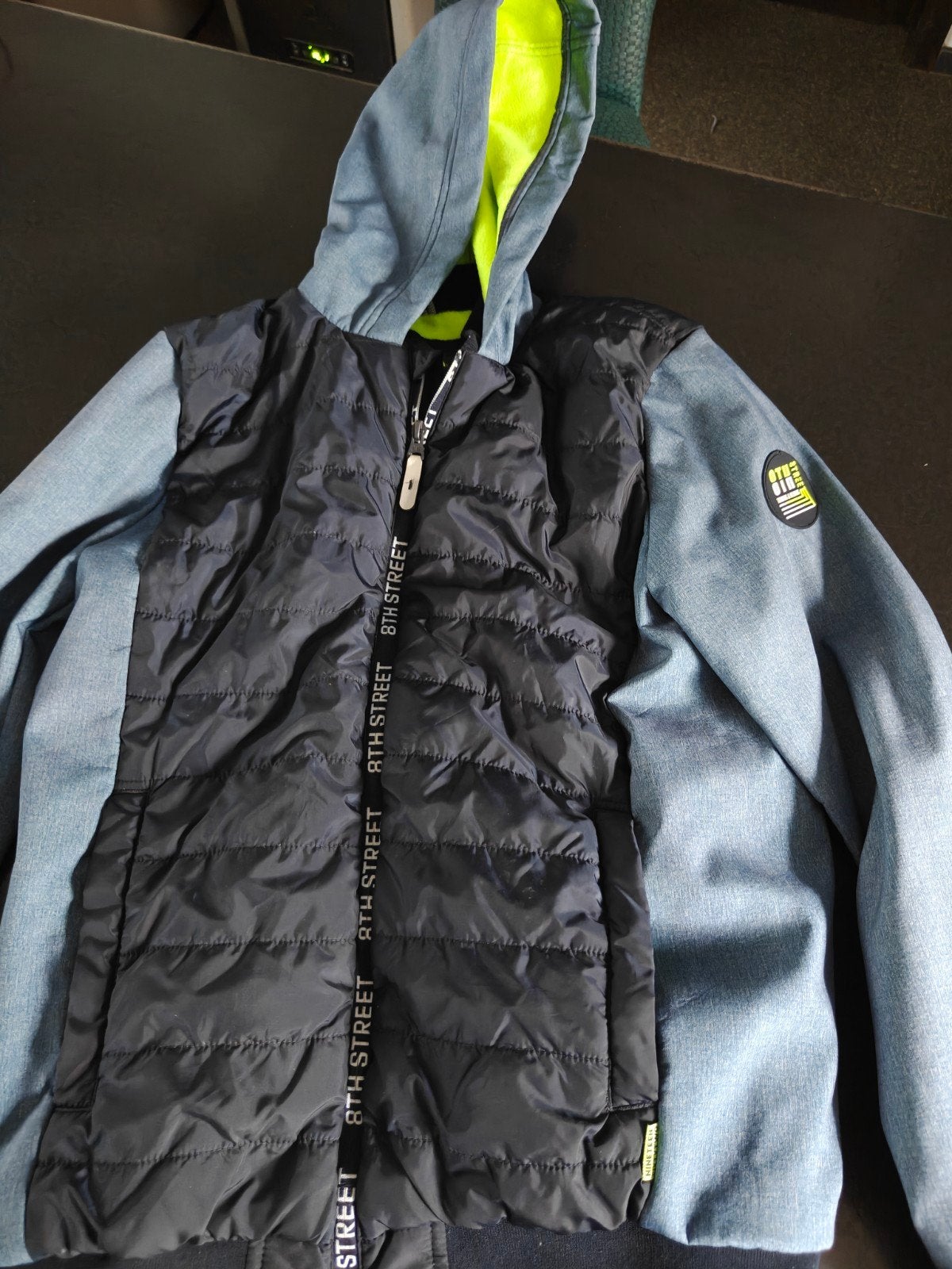 jongens softshell jas, Kinderen en Baby's, Kinderkleding | Maat 176, Ophalen, Jas
