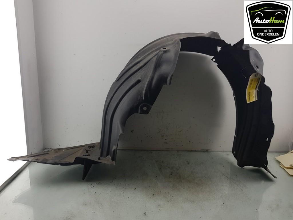 INTERIEUR AILE Mazda 3 (BM / BN) (01-2013/05-2019), Dhr. J. Ham, Mazda, Utilisé, Nijkerkerstraat 27a 27a
3821 CD  AMERSFOORT, NL