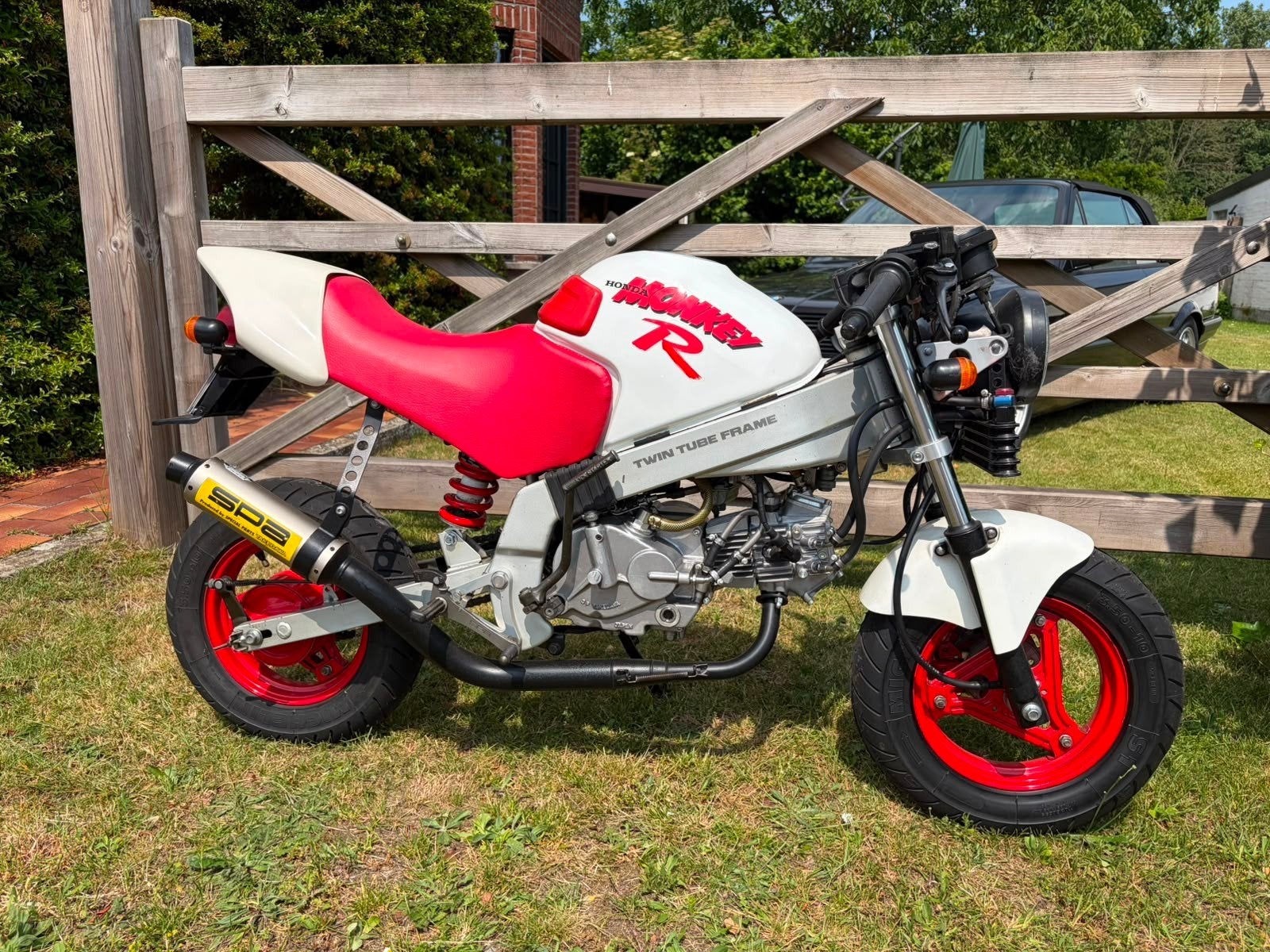 Honda monkey r, Enlèvement
