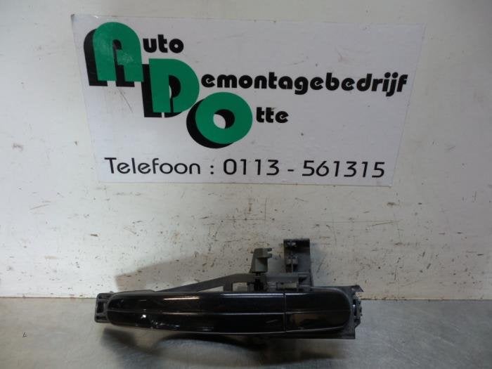 Portiergreep 4Deurs links-achter van een Ford Focus (Focus 0, Gebruikt, -, -, Ophalen of Verzenden