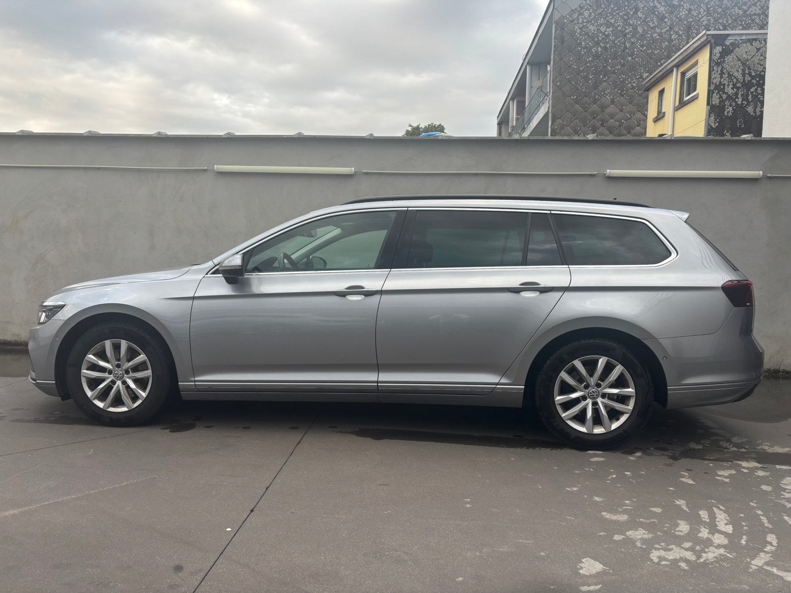 VW Passat 1.6 TDI/Facelift, Autos, Volkswagen, Argent ou Gris, Euro 6, Entreprise, Noir