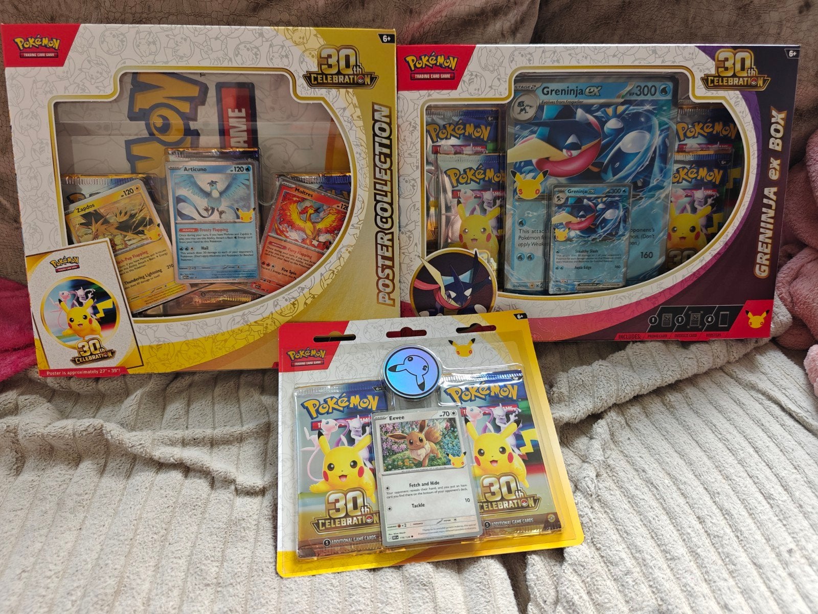 Pokemon 30th anniversary, Hobby en Vrije tijd, Ophalen of Verzenden, Nieuw, Meerdere kaarten, Foil