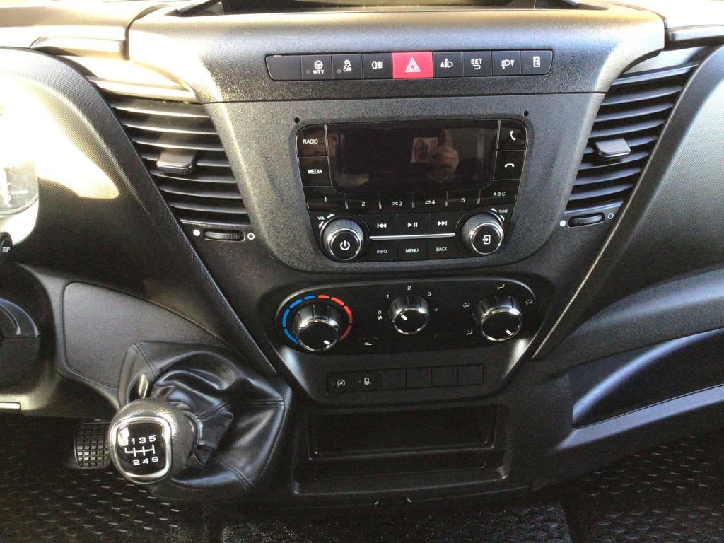 Iveco Daily cooler/vriezer -20° 2020 59000km 27950e ex, Auto's, 4 deurs, Stof, Gebruikt, 4 cilinders