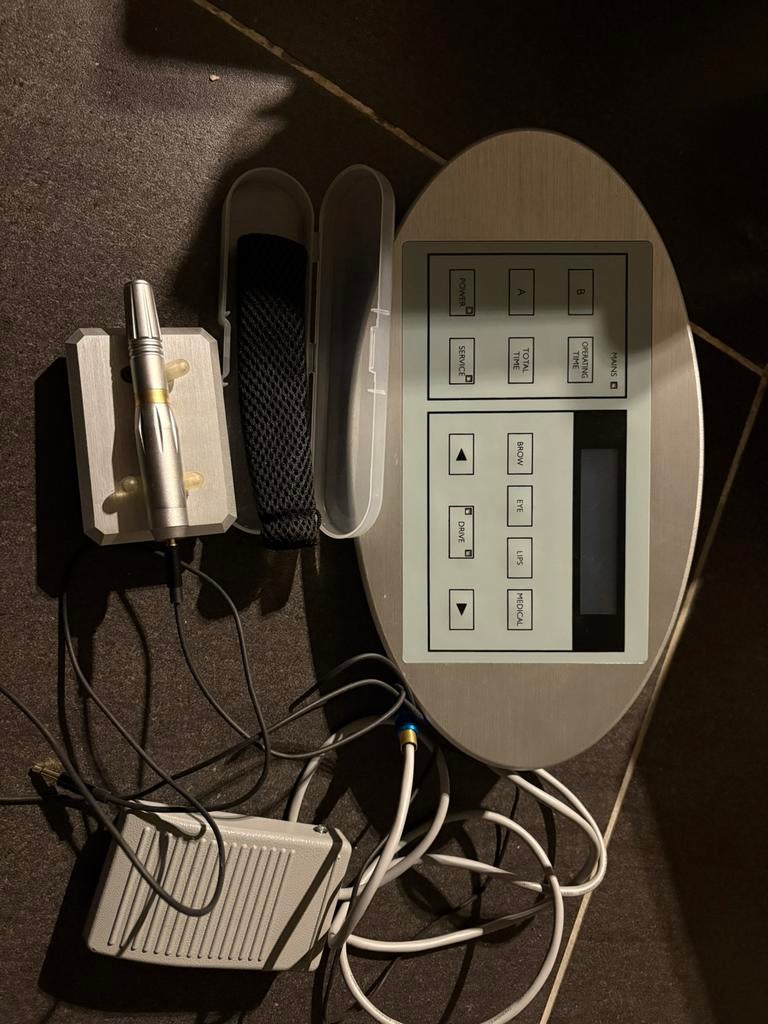 Nouveau contour permanente make up, Elektronische apparatuur, Ophalen, Zo goed als nieuw