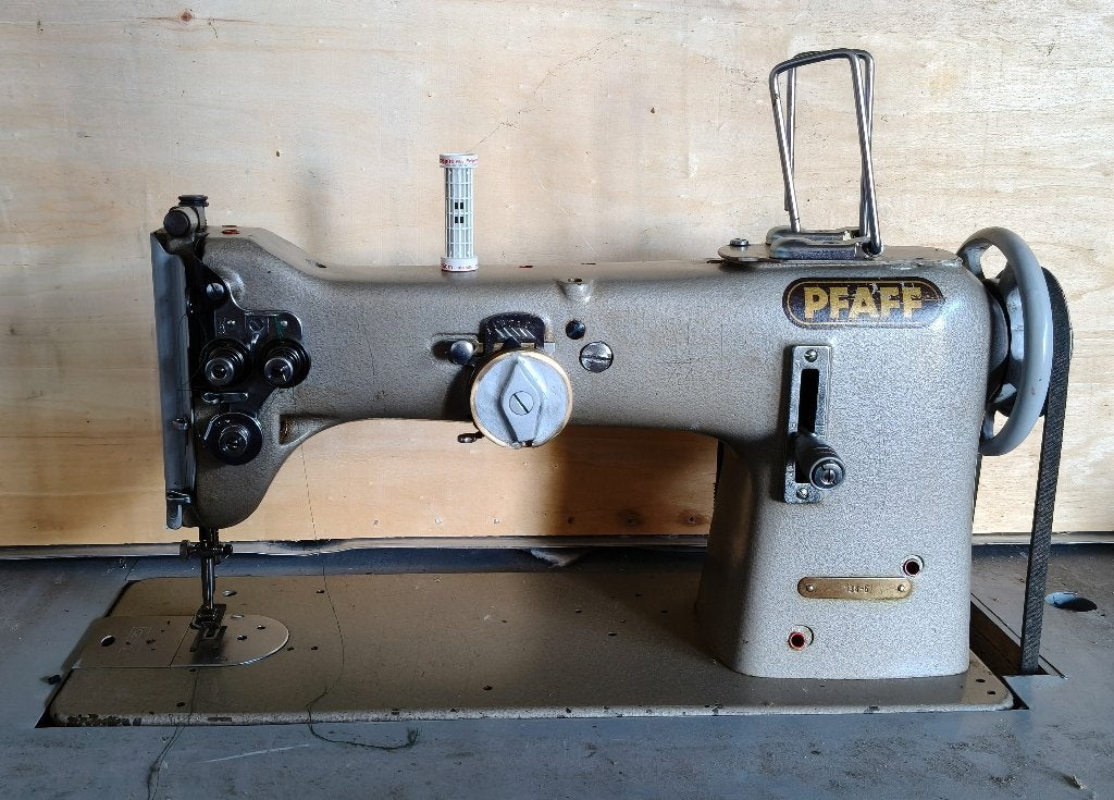 Industriële naaimachine, Hobby en Vrije tijd, Ophalen, Naaimachine, Industrieel, Gebruikt