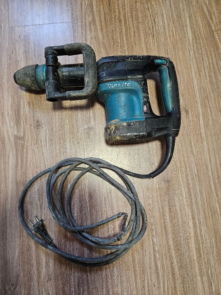 Marteau de démolition Makita SDS-Max avec étui, Bricolage & Construction, 600 watts ou plus, Enlèvement ou Envoi, Utilisé, Mécanisme de percussion
