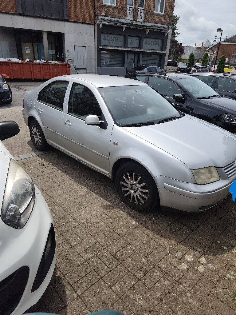 VW BORA, Auto's, Voorwielaandrijving, Bora, Grijs, Particulier