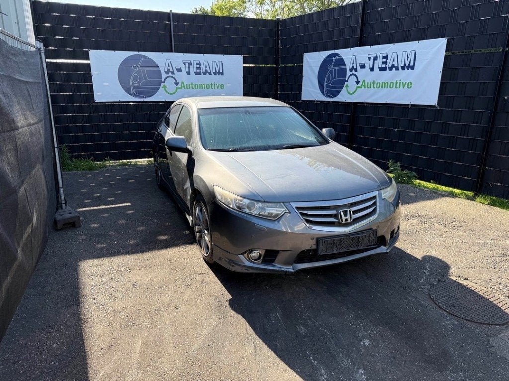 CLIMATISATION CONDENSEUR Honda Accord (CU) (|80100TL0G01|), Hanauer Landstraße  222-224
60314  Frankfurt am Main, DE, Honda, Utilisé
