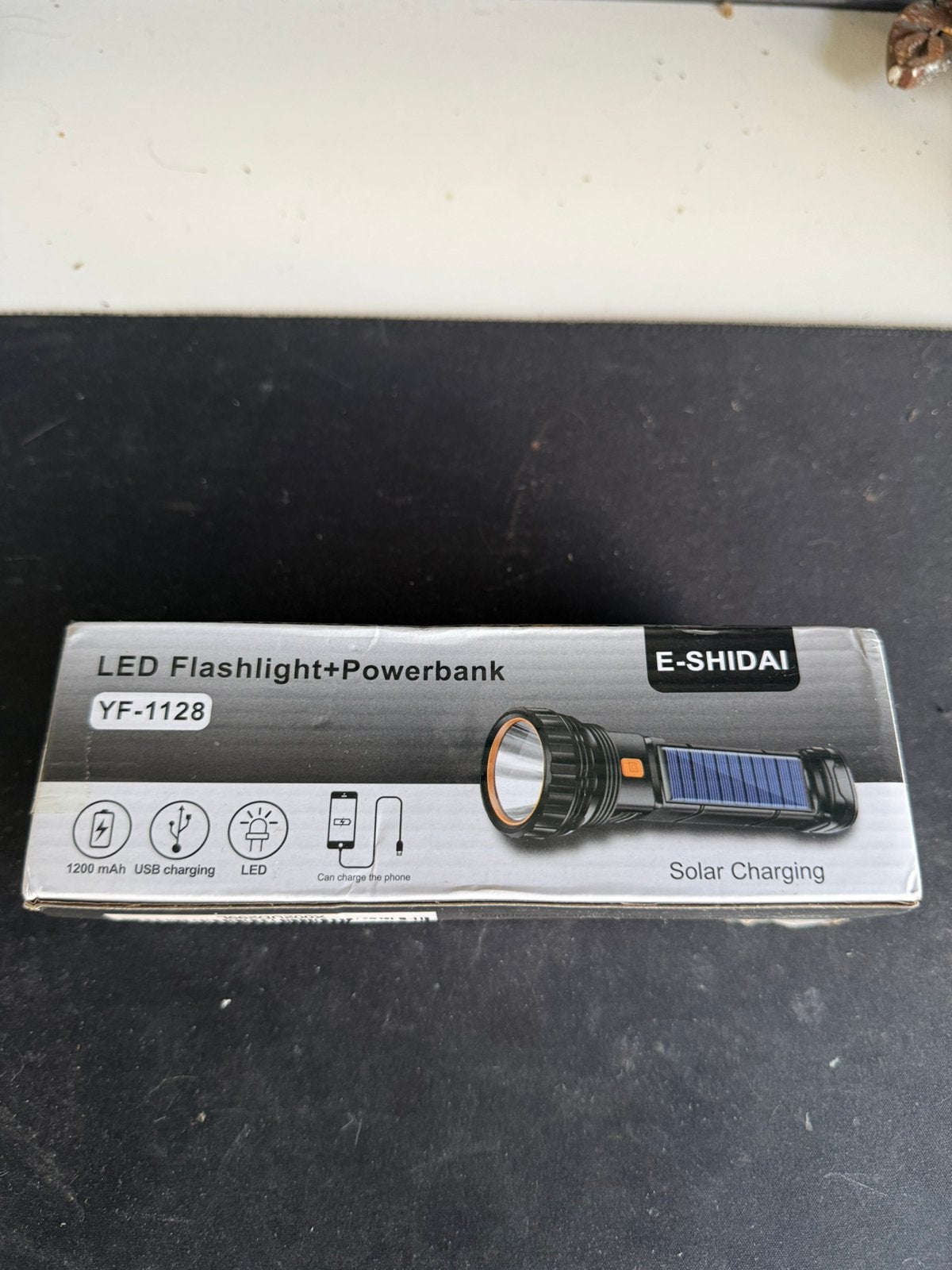 Zaklamp solar, Caravans en Kamperen, Ophalen, Zo goed als nieuw