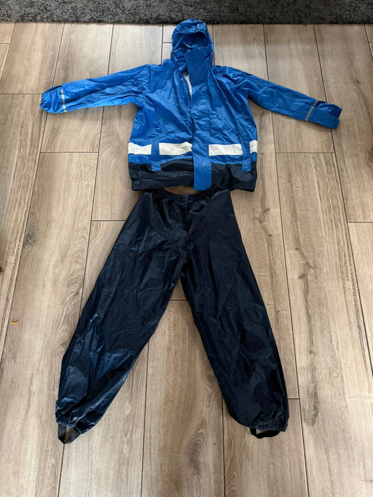 Regenpak 140/146, Caravans en Kamperen, Regenkleding, Ophalen of Verzenden, Zo goed als nieuw, Regenpak, Kinderen