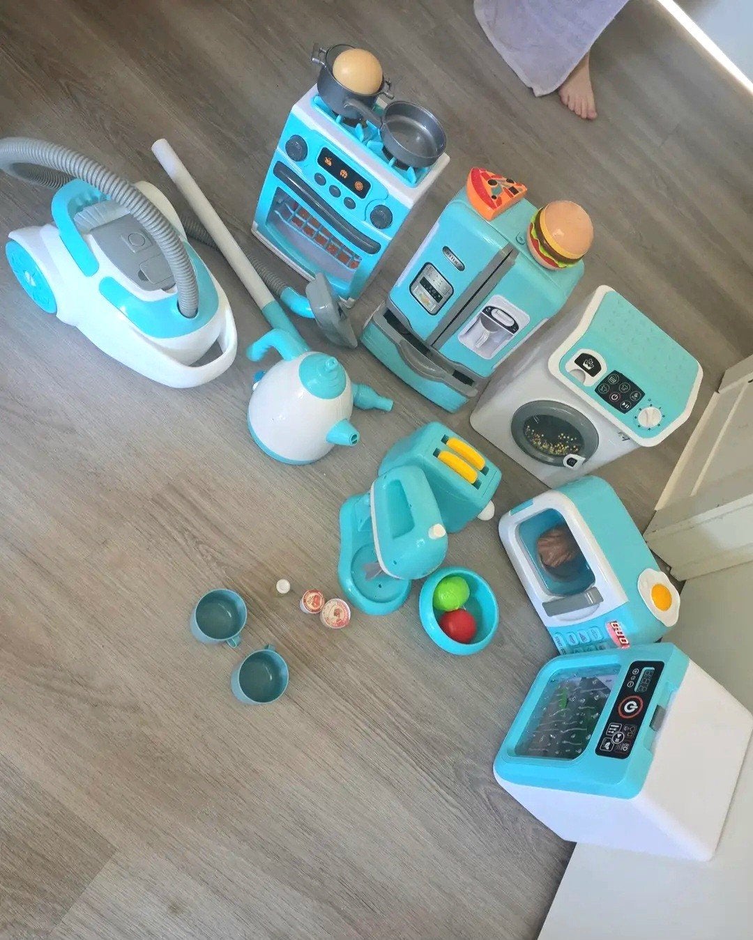 Speelgoed... keuken en kuisen, Ophalen