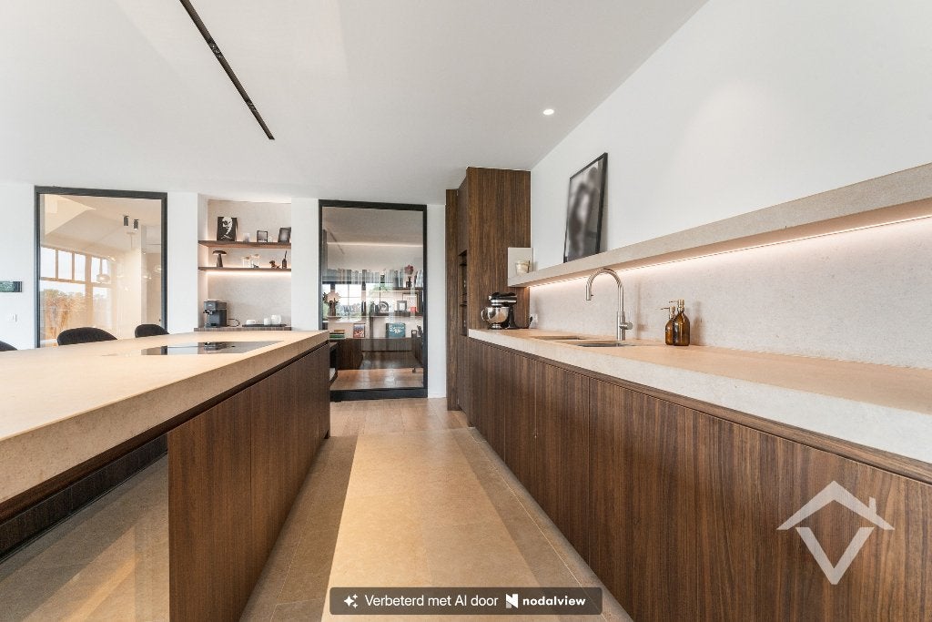 Alleenstaande woning met 5 slaapkamers te Zarren, 500 tot 1000 m², 5 kamers, Vrijstaande woning, Kortemark