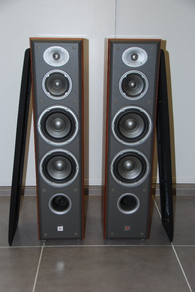JBL  E80 in pracht staat te beluisteren, Audio, Tv en Foto, Luidsprekerboxen, Ophalen, Stereo speakers, Zo goed als nieuw, 120 tot 150 watt