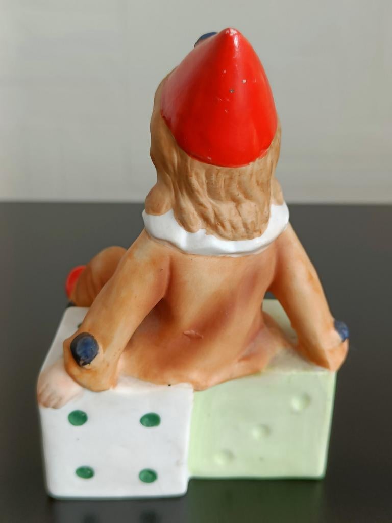 Vintage keramisch clownmeisje op dobbelstenen Italy., Antiek en Kunst, Ophalen of Verzenden